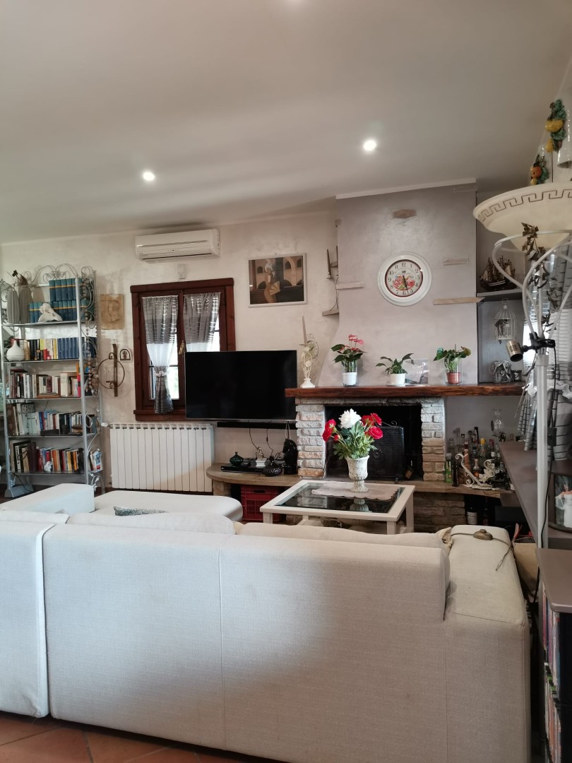 9562-torre-del-lago-mare-viareggio-vendita-villa